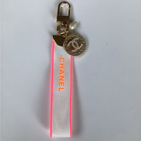 Designer Charm - Picture 4 of 5